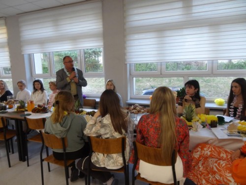 5a549c3b 92f7 4272 b49c ef2a7d3308d5