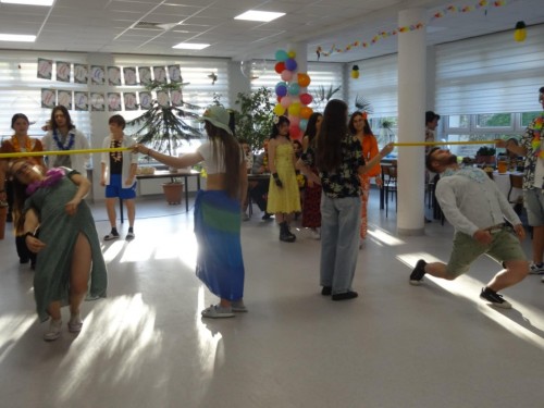 7b9e2303 aafa 4ca6 bcfe 6328318b1555